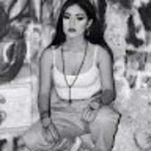 Meet your Posher, Thalia